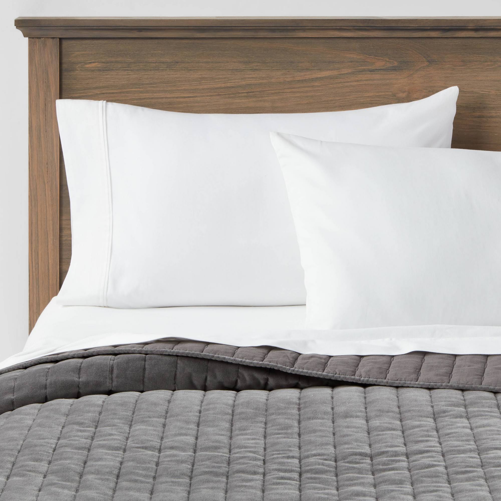 Full/Queen Channel Stitch Velvet Quilt Charcoal - BA77PO_CMOY Full/Queen Channel Stitch Velvet Quilt Charcoal - BA77PO_CMOY