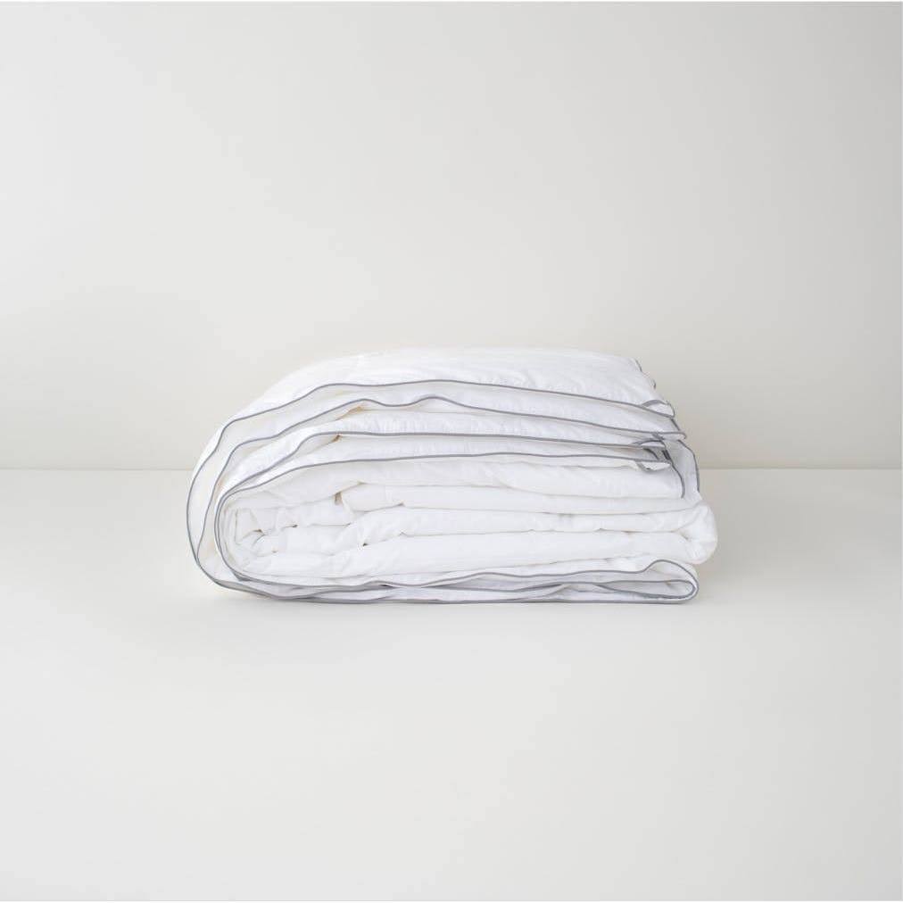 Tuft Needle, Down Alternative Duvet Insert, Mediumweight, Polyester Fill - King/Cal OLUFC3_19FJ Tuft Needle, Down Alternative Duvet Insert, Mediumweight, Polyester Fill - King/Cal OLUFC3_19FJ